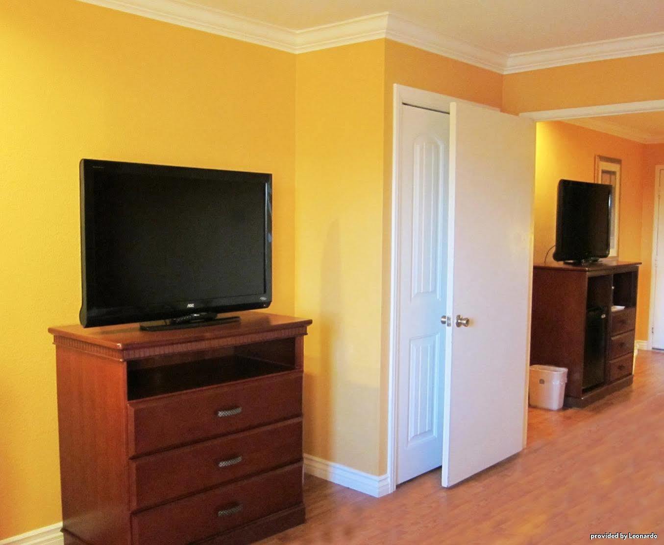 Best Western Moreno Hotel & Suites Moreno Valley Bagian luar foto